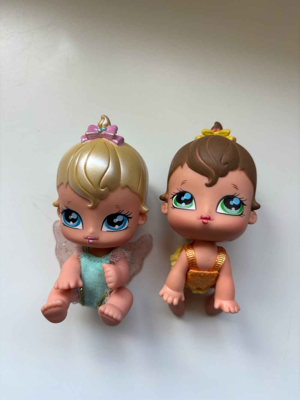 Bratz lil angelz baby dolls Chloe and Leah from 2007